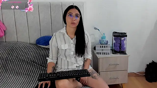 Snapshot of anny_roberts chatting on 31, 5, 2026 anny roberts online show from 31, 5, 2026