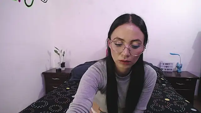 anny roberts online show from 12, 3, 2025