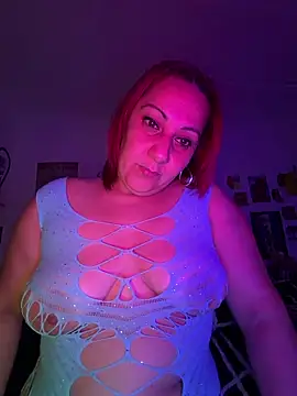 Snapshot of DeeLight124 chatting on 6, 5, 2026 DeeLight124 online show from 6, 5, 2026