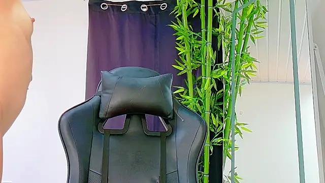 Snapshot of scarlet-jonesx chatting on 28, 11, 2025 scarlet-jonesx online show from 28, 11, 2025