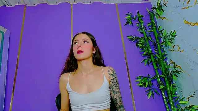 Snapshot of scarlet-jonesx chatting on 10, 10, 2025 scarlet-jonesx online show from 10, 10, 2025