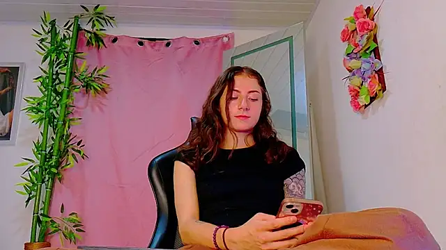 scarlet-jonesx online show from 5, 6, 2026
