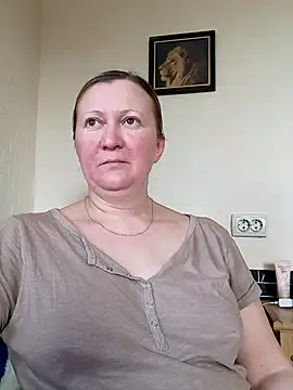 blondyaguar online show from 28, 2, 2025