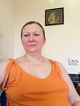 blondyaguar online show from 28, 2, 2025