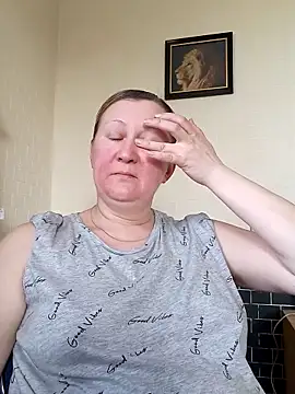 blondyaguar online show from 6, 3, 2025