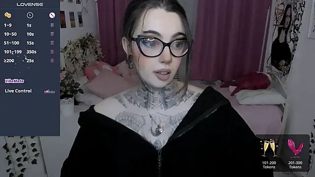 Dixi Pixi  online show from 4, 4, 2026