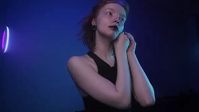 ginger hugs online show from 8, 10, 2025