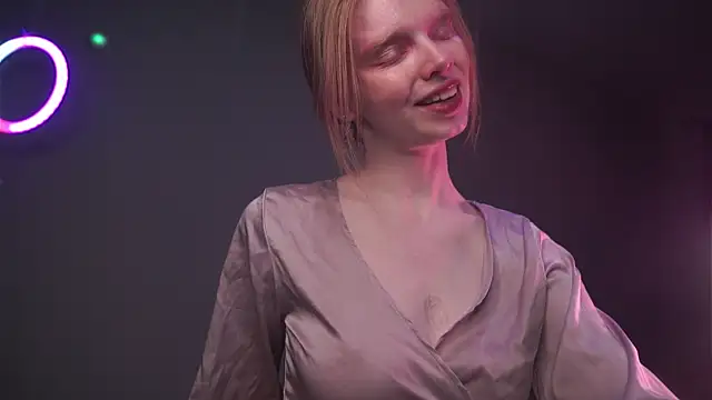 ginger hugs online show from 7, 1, 2026