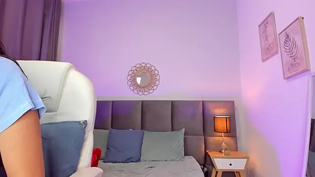 Chloe fischer  online show from 19, 2, 2026