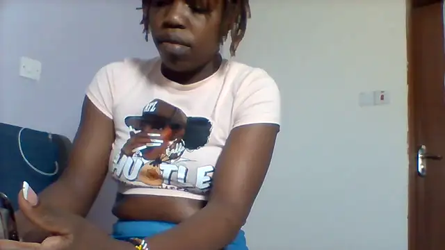Snapshot of curvy_natallie chatting on 8, 7, 2026 curvy natallie online show from 8, 7, 2026