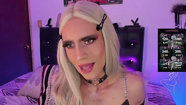 Snapshot of AngelsJones21 chatting on 18, 10, 2025 AngelsJones21 online show from 18, 10, 2025