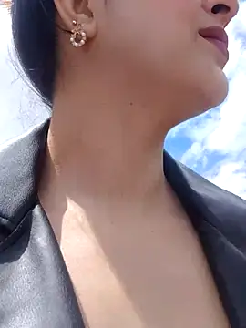 LisbethMoore  online show from 25, 9, 2025