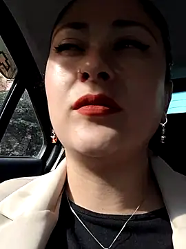 Snapshot of LisbethMoore_ chatting on 18, 4, 2026 LisbethMoore online show from 18, 4, 2026