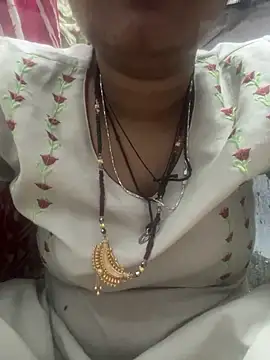 Spicy sari girl online show from 9, 3, 2026