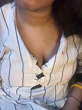 Spicy sari girl online show from 7, 3, 2026