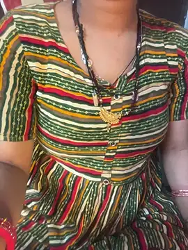 Spicy sari girl online show from 17, 12, 2025