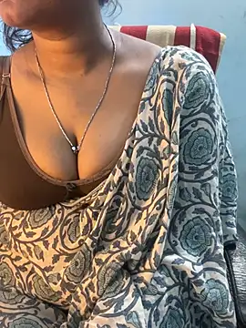 Snapshot of Spicy_sari_girl chatting on 29, 5, 2026 Spicy sari girl online show from 29, 5, 2026