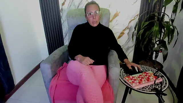 BrendaSex Hot online show from 6, 2, 2026