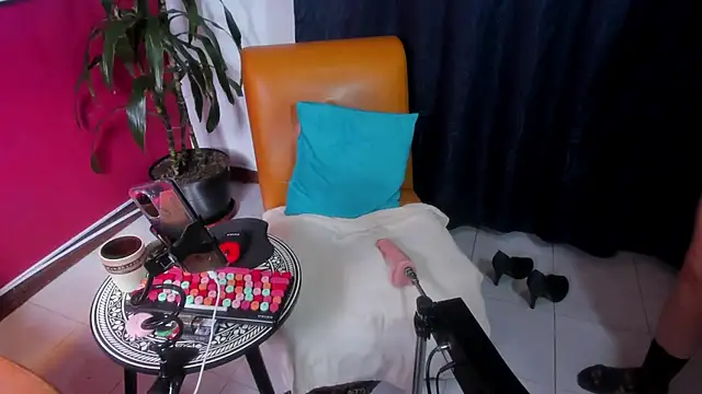 BrendaSex Hot online show from 2, 11, 2025