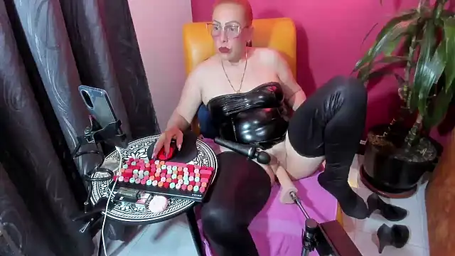 BrendaSex Hot online show from 30, 10, 2025