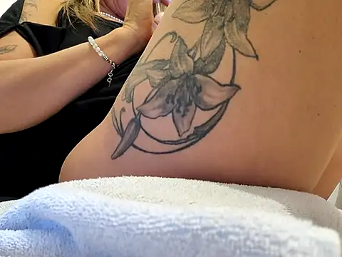 Snapshot of sweethotmilf888 chatting on 7, 11, 2025 sweethotmilf888 online show from 7, 11, 2025