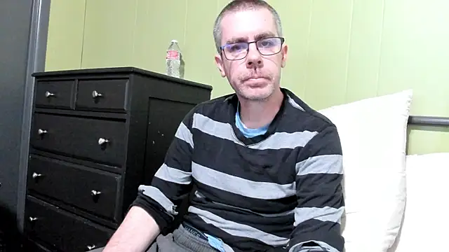 Snapshot of ImportantEquator0 chatting on 28, 9, 2025 ImportantEquator0 online show from 28, 9, 2025