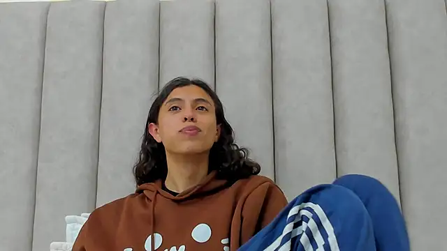 FreyaMoller online show from 27, 10, 2025