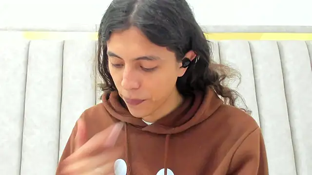 FreyaMoller online show from 14, 4, 2026