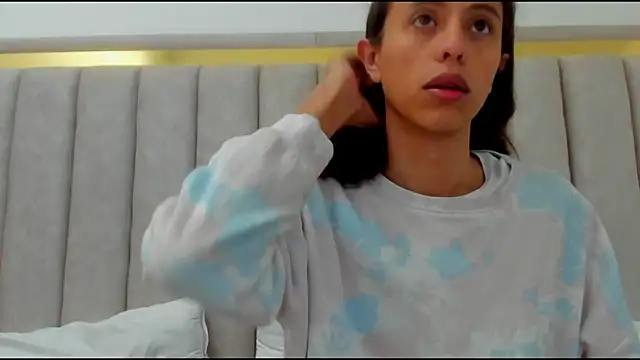 FreyaMoller online show from 6, 1, 2026