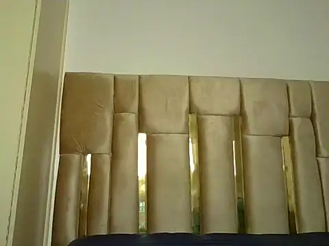 naughty ebony-queen online show from 5, 12, 2024