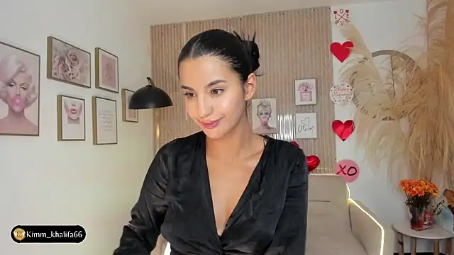 Kimm khalifa online show from 18, 2, 2025