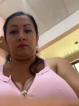 Milk chloe online show from 22, 4, 2026