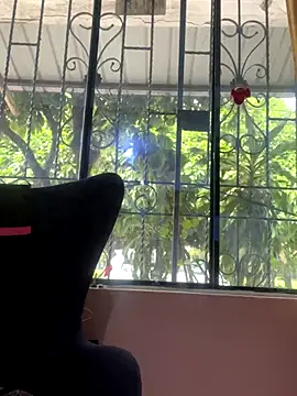 Snapshot of Milk_chloe chatting on 18, 11, 2025 Milk chloe online show from 18, 11, 2025