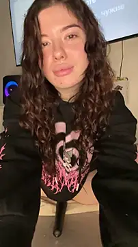 Kimi Ass online show from 3, 12, 2025