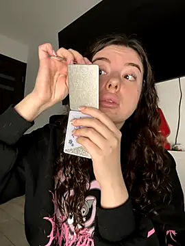 Kimi Ass online show from 11, 11, 2025