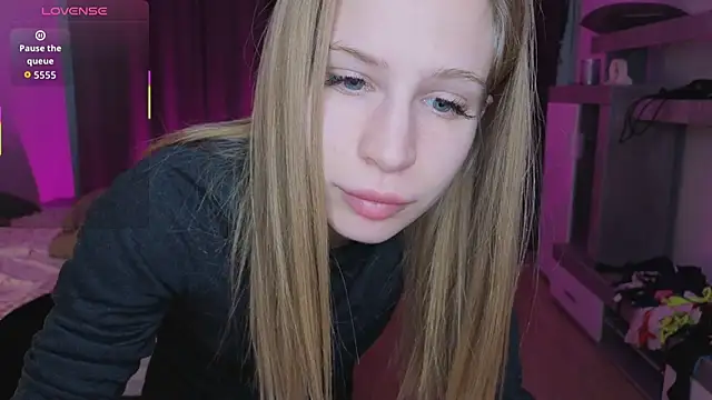 Elis Fox online show from 11, 4, 2026