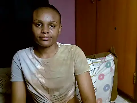Queen petite  online show from 19, 7, 2026