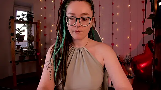 alisahug online show from 10, 2, 2025