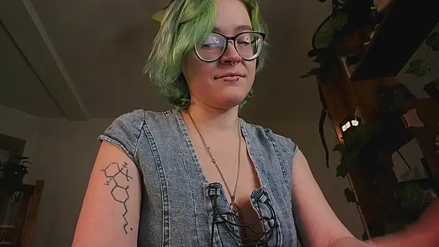 alisahug online show from 30, 1, 2025
