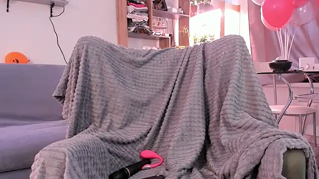 alisahug online show from 3, 12, 2025