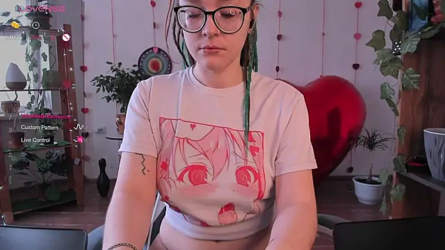 alisahug online show from 14, 2, 2025