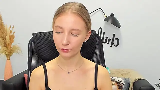 LolaWilsons online show from 13, 3, 2025