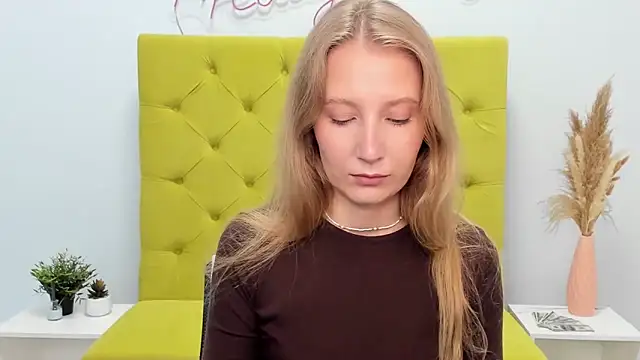 Snapshot of LolaWilsons chatting on 5, 6, 2026 LolaWilsons online show from 5, 6, 2026