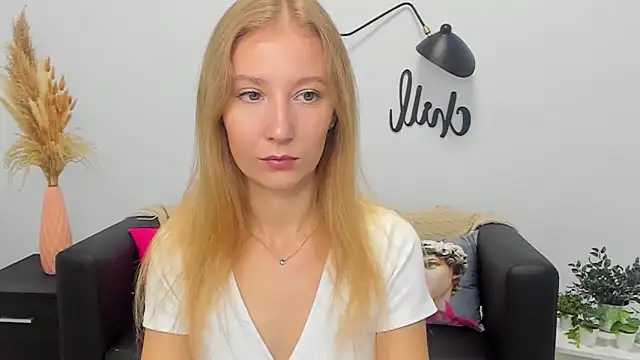 LolaWilsons online show from 19, 9, 2025