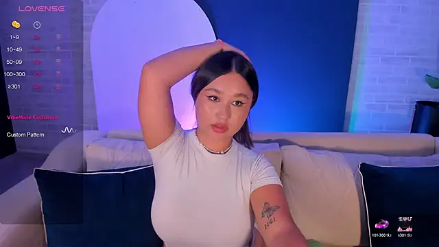 SamanthaConnor  online show from 11, 2, 2025