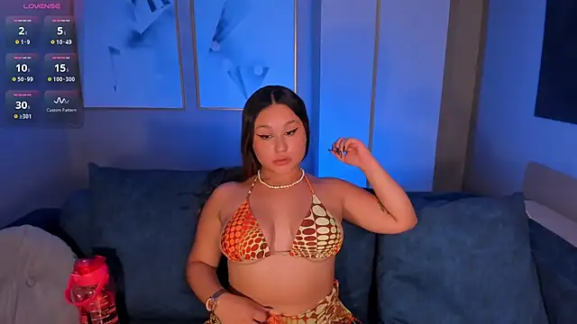SamanthaConnor  online show from 24, 2, 2025