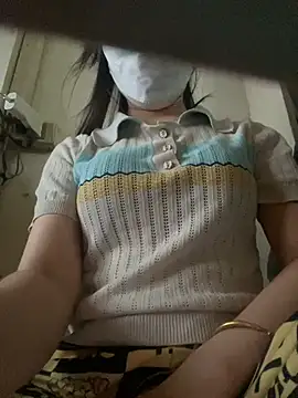 Snapshot of Tuongvy05 chatting on 4, 3, 2025 Tuongvy05 online show from 4, 3, 2025