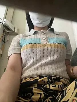 Snapshot of Tuongvy05 chatting on 3, 3, 2025 Tuongvy05 online show from 3, 3, 2025