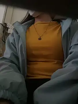 Snapshot of Tuongvy05 chatting on 23, 1, 2025 Tuongvy05 online show from 23, 1, 2025