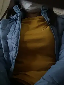 Snapshot of Tuongvy05 chatting on 24, 2, 2025 Tuongvy05 online show from 24, 2, 2025